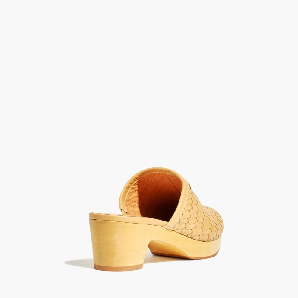 Madewell The Jordyn Clog in Woven Leather - Picture 2 of 6